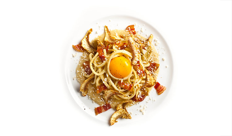 Maccheroni con Carbonara e Carciofi Fritti (Homemade Macaroni wth Egg, Guanciale, and Fried Artichokes)